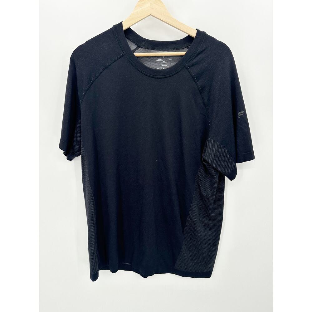 Fabletics Men XL Black Short Sleeve Crew Neck Activewear Nylon Blend Tee Running